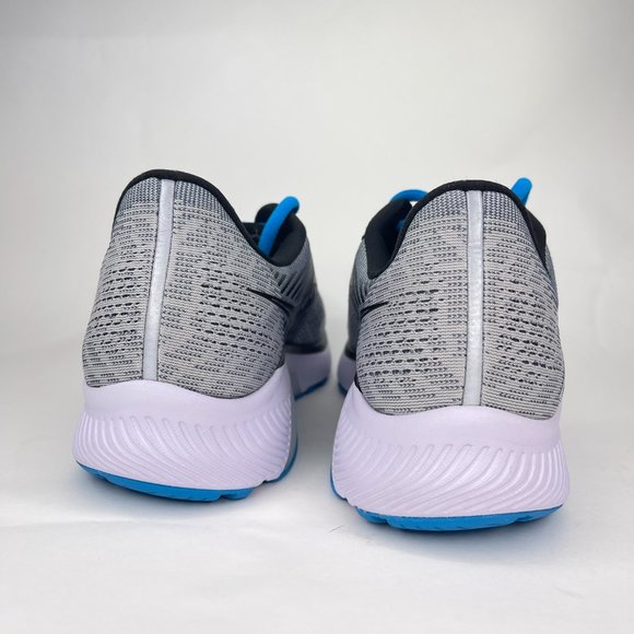 Athletic_Shoes